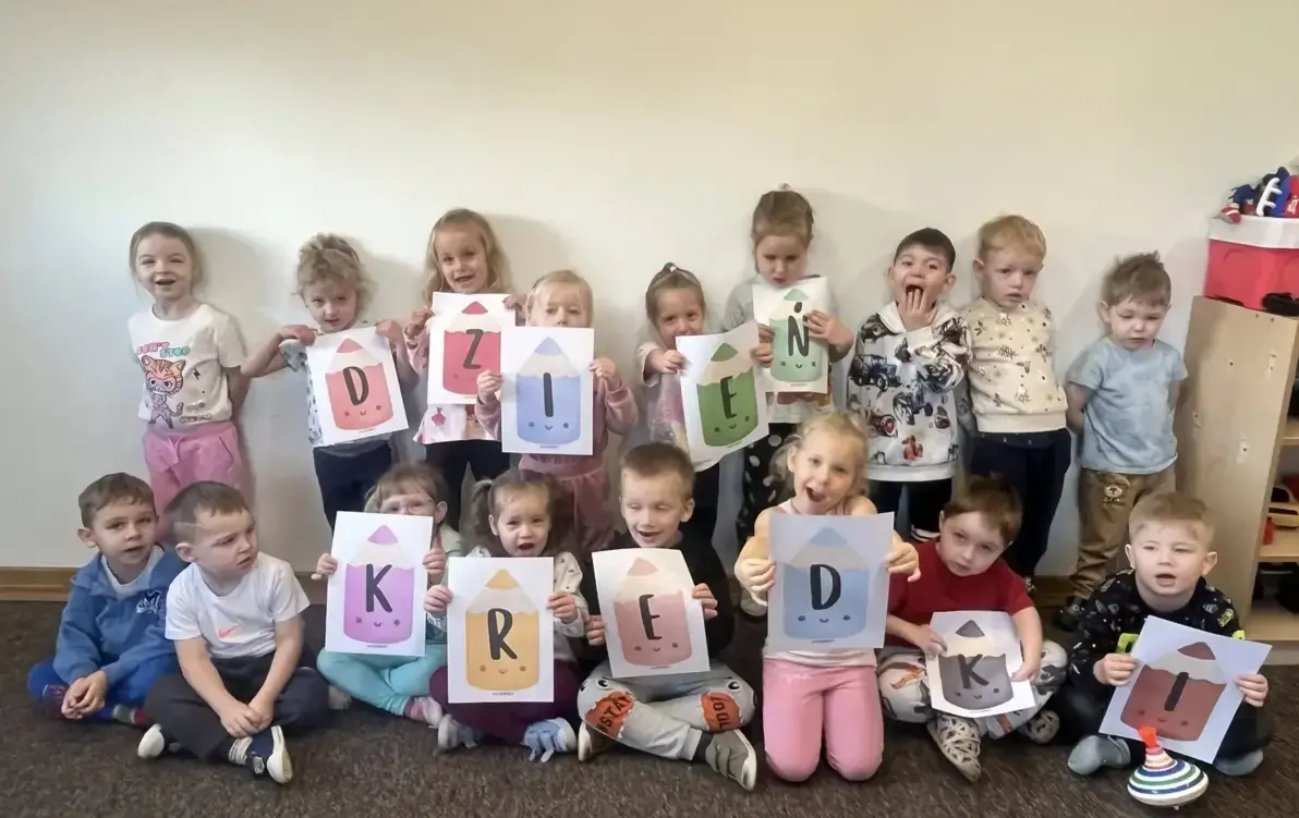 Zdjęcie do Dzień Kredki w przedszkolu. 