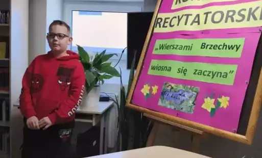 Zdjęcie do Szkolny konkurs recytatorski „Wierszami Brzechwy wiosna się zaczyna”
