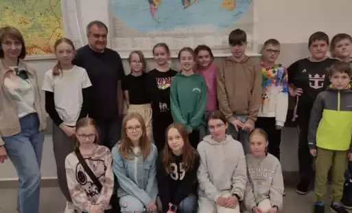 Zdjęcie do DZIEŃ ZIEMI W NASZEJ SZKOLE