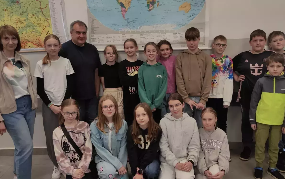 Zdjęcie do DZIEŃ ZIEMI W NASZEJ SZKOLE